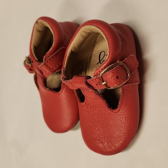 Monkey feet Shoes Girls pink size 6-12 m Spots On Bottom - Picture 3 of 8